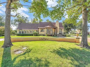 914 E Commerce St, Altus, OK 73521