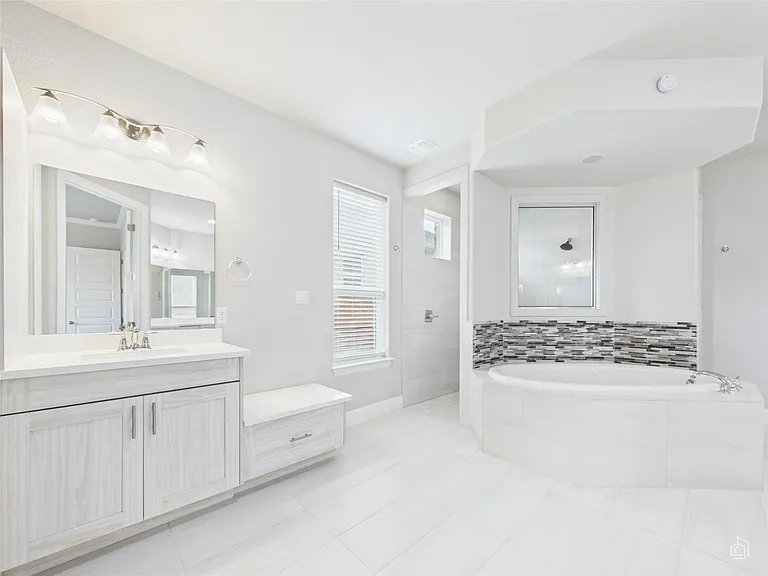 111 Tabago Ct — Photo 25
