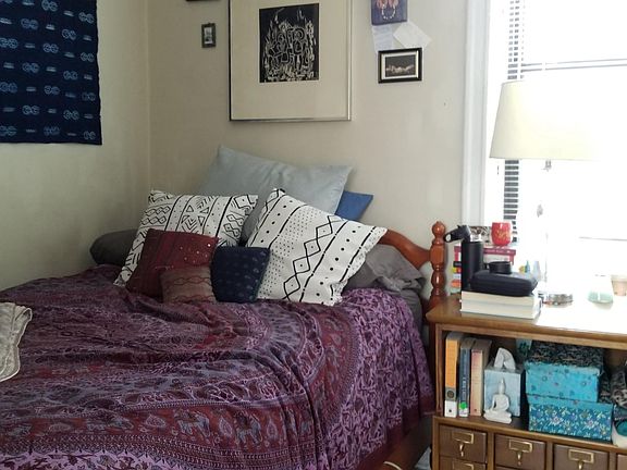 4th image of 2436 N Maplewood Ave #2