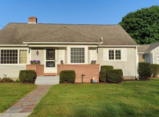 8 Vlontis Ave, Ware, MA 01082