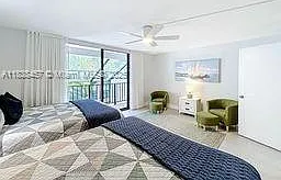 350 Grapetree Dr #405 — Photo 31