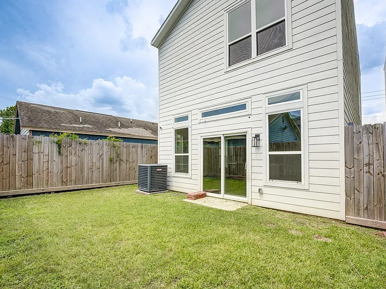 7117 Tierwester St — Photo 47