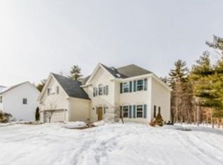 8 Conifer Ln, Amherst, NH 03031