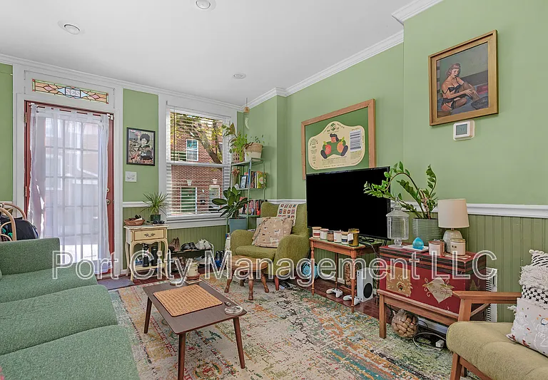 232 S Castle St — Photo 8