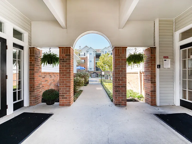 Waterford Landing Apartment Homes — Photo 13