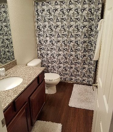 4th image of 4400 Sandy River Dr Unit 9