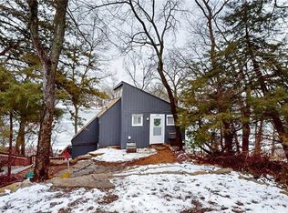 642 E 582nd Rd, Lawrence, KS 66047