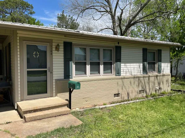 1104 W Cherry Ave, Searcy, AR 72143