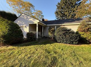 391 Davisville Rd, North Kingstown, RI 02852