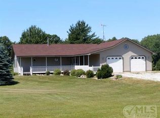 1133 Trent Rd, Ravenna, MI 49451