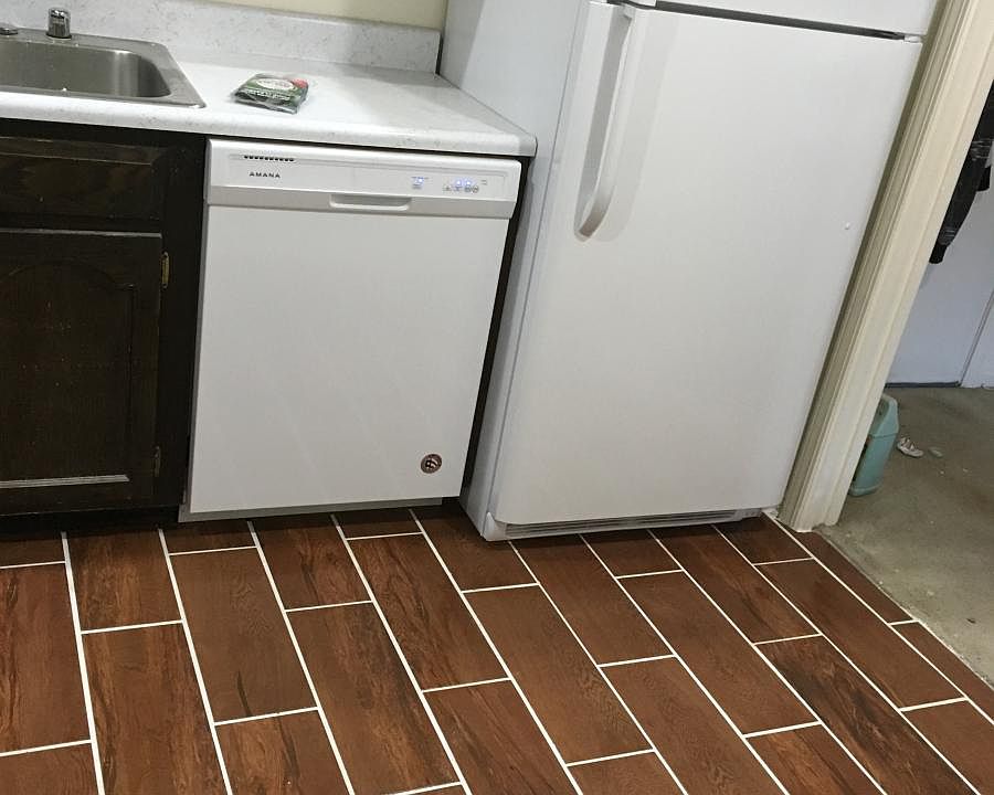 Ceramic tile kitchens