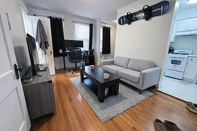 Building Photo - 58 Queensberry St #13
