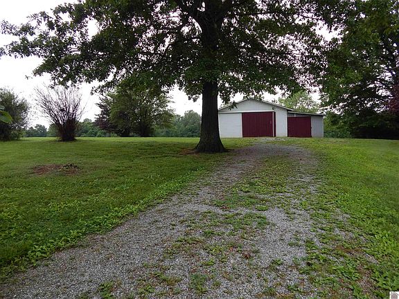 4th image of 608 Vaughns Chapel Rd