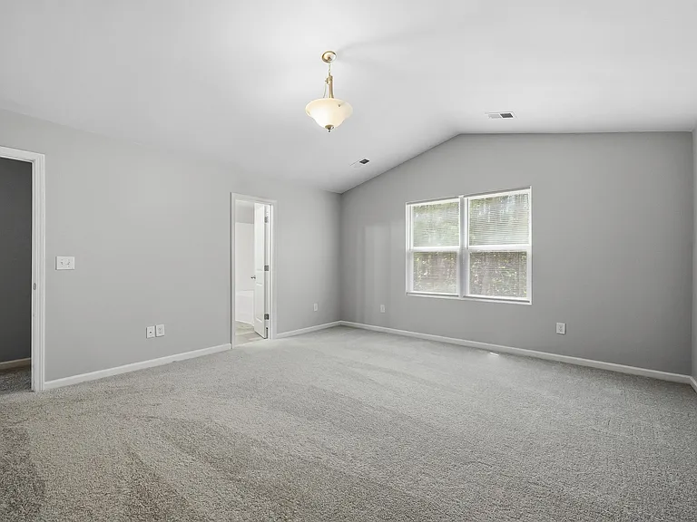 152 Evvalane Dr — Photo 16