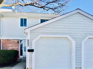 553 Alton Ct, Carol Stream, IL 60188