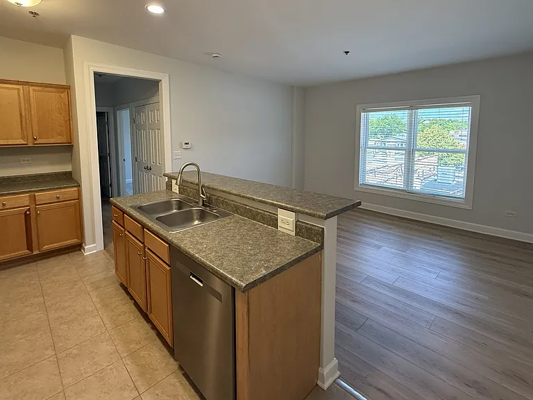 206 W Main St #3A — Photo 3