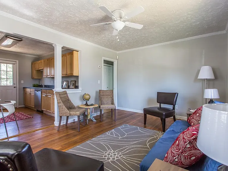 479 Stovall St SE — Photo 18
