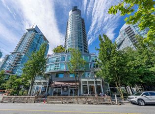 1520 Coal Harbour Cay #201, Vancouver, BC V6G3G1
