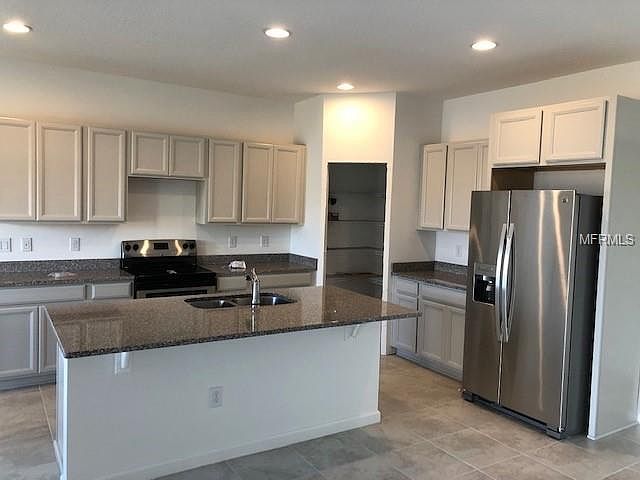 2nd image of 356 Meadow Pointe Dr