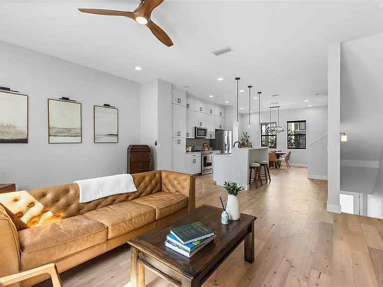 401 N Oregon Ave #9 — Photo 8