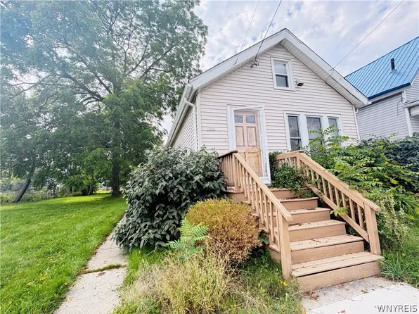 134 Stanton St, Buffalo, NY 14206
