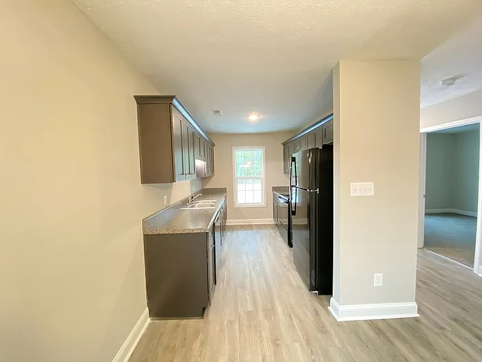 114 Pinecrest Cir W #B — Photo 9