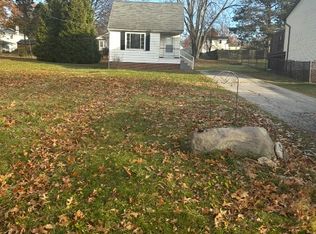 12827 Fruitside Rd, Garfield, OH 44125