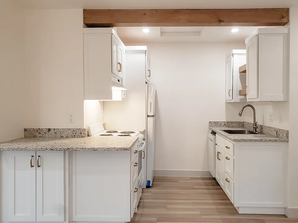 Extra seating and storage at the breakfast bar