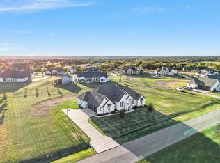 129 Southern Ct, Springtown, TX 76082