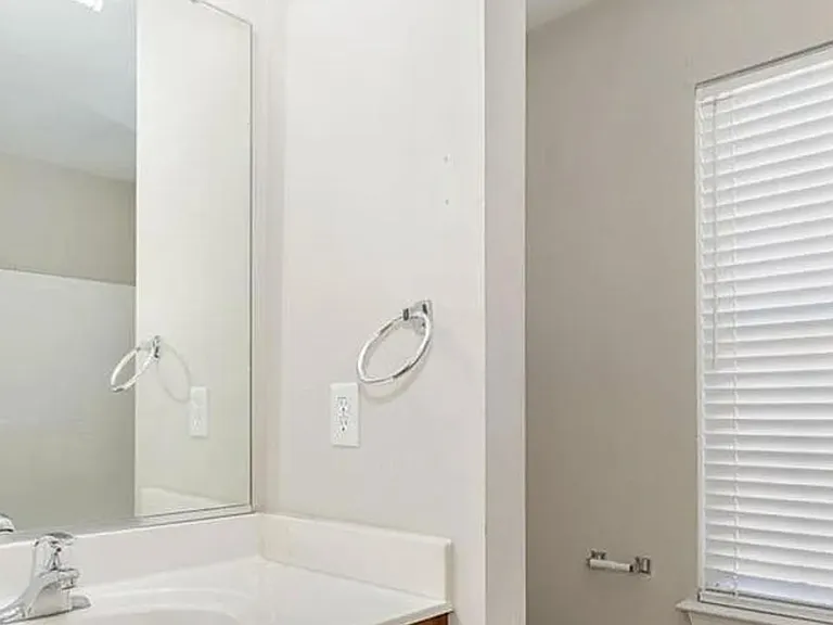 1212 Oakdale Commons Ct — Photo 20