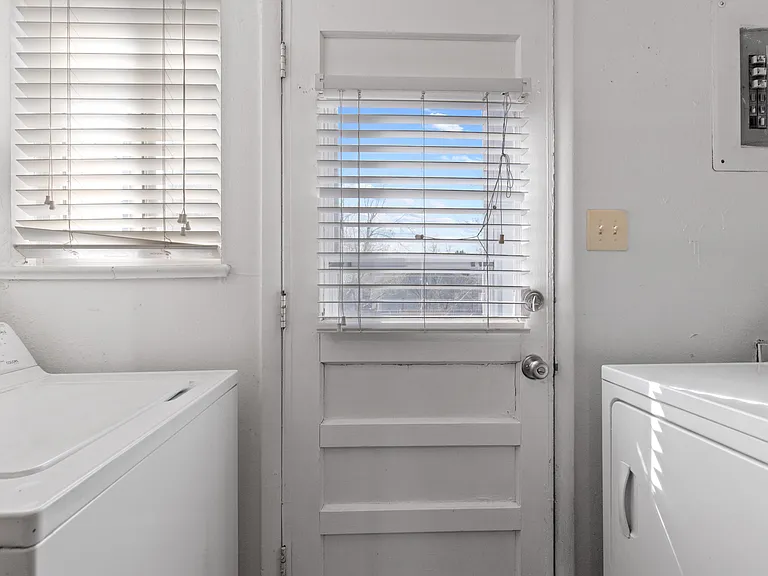 1101 Rosemary St — Photo 5