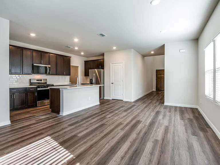 5114 Bonanza Ln — Photo 5