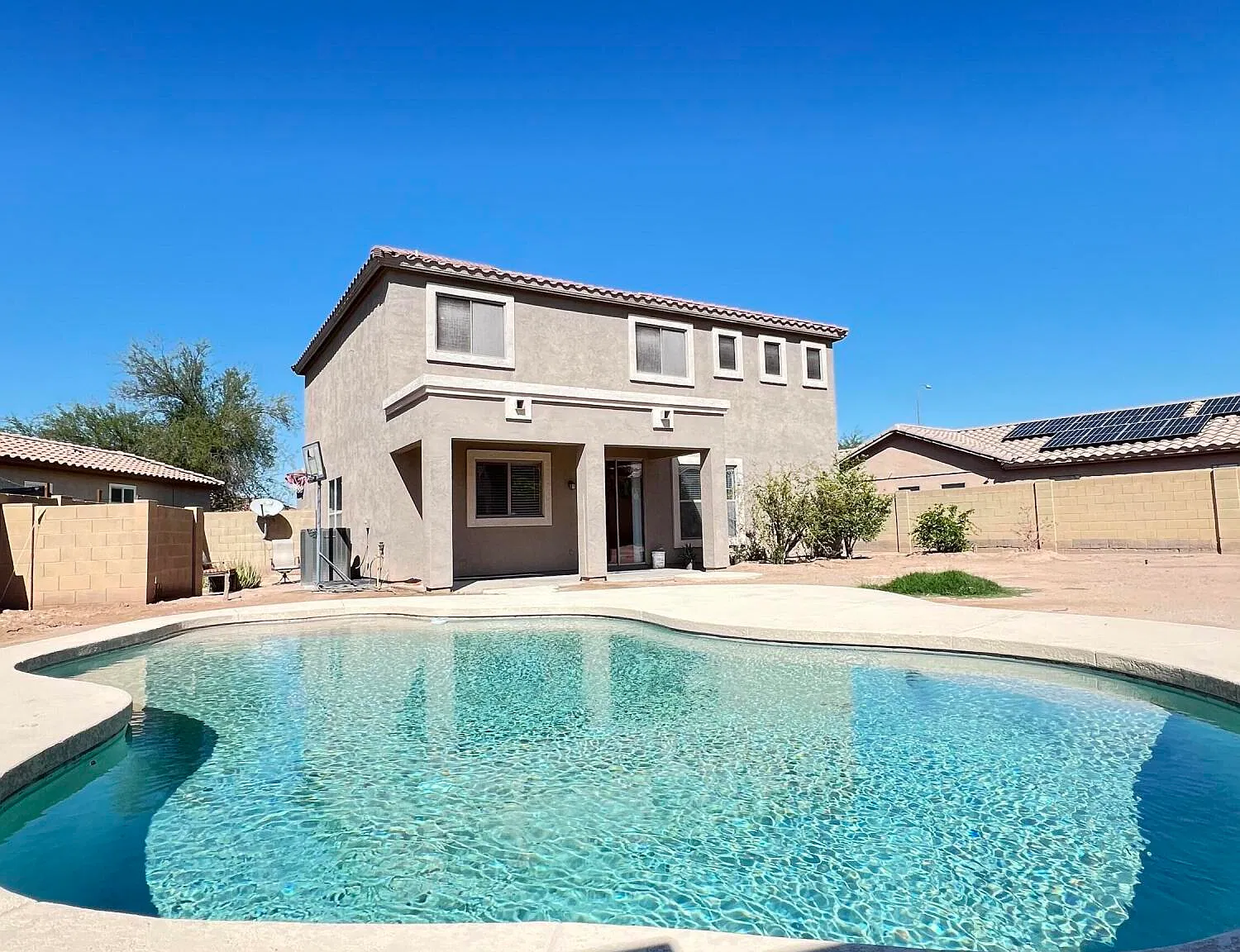 3 bed, 2.5 bath, 1993 sqft, $2,900 — Photo 1