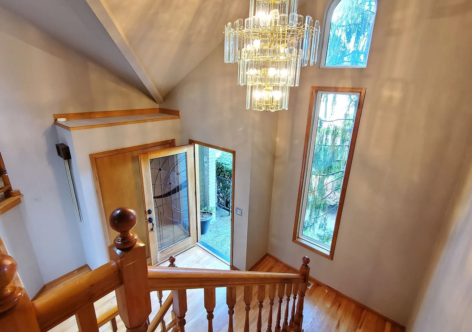 Spacious Mukilteo Home with Partial Water Views in Goat Trail Neighborhood — Photo 3