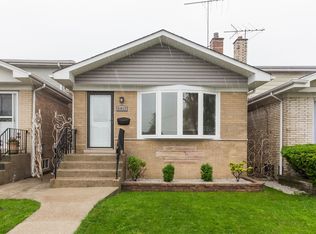 6813 W Addison St, Chicago, IL 60634