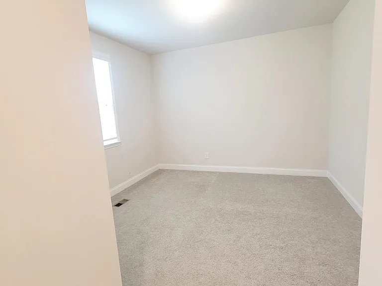 121 Scoville Rd — Photo 31