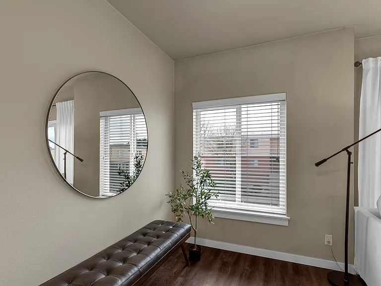 627 N Fife St — Photo 7