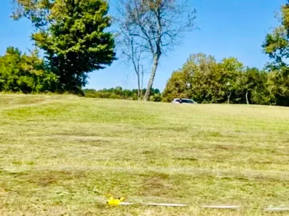 107-109 Hogans Mill Pkwy, Dry Ridge, KY 41035