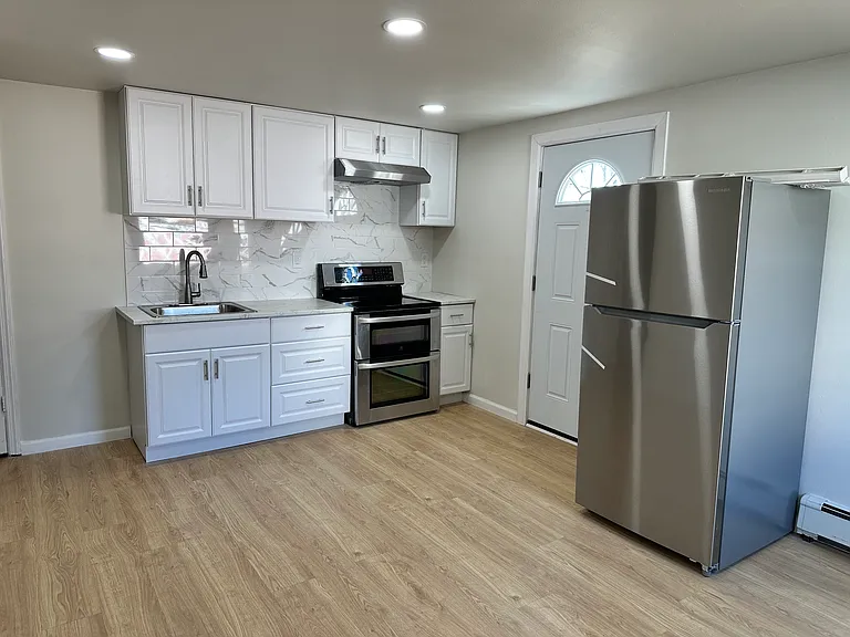 86 Sycamore Ave — Photo 3