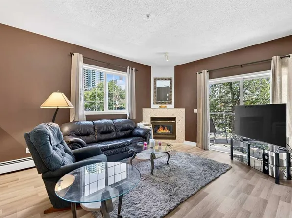 126 S 14th Ave SW #219, Calgary, AB T2R 0L9