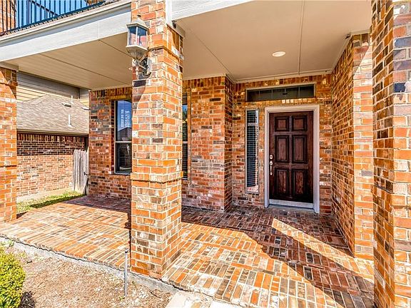 2nd image of 2320 Shoal Creek Ln