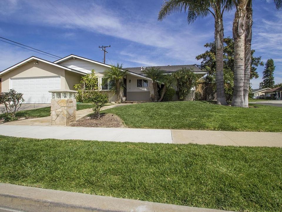 2106 Antonio Ave 1