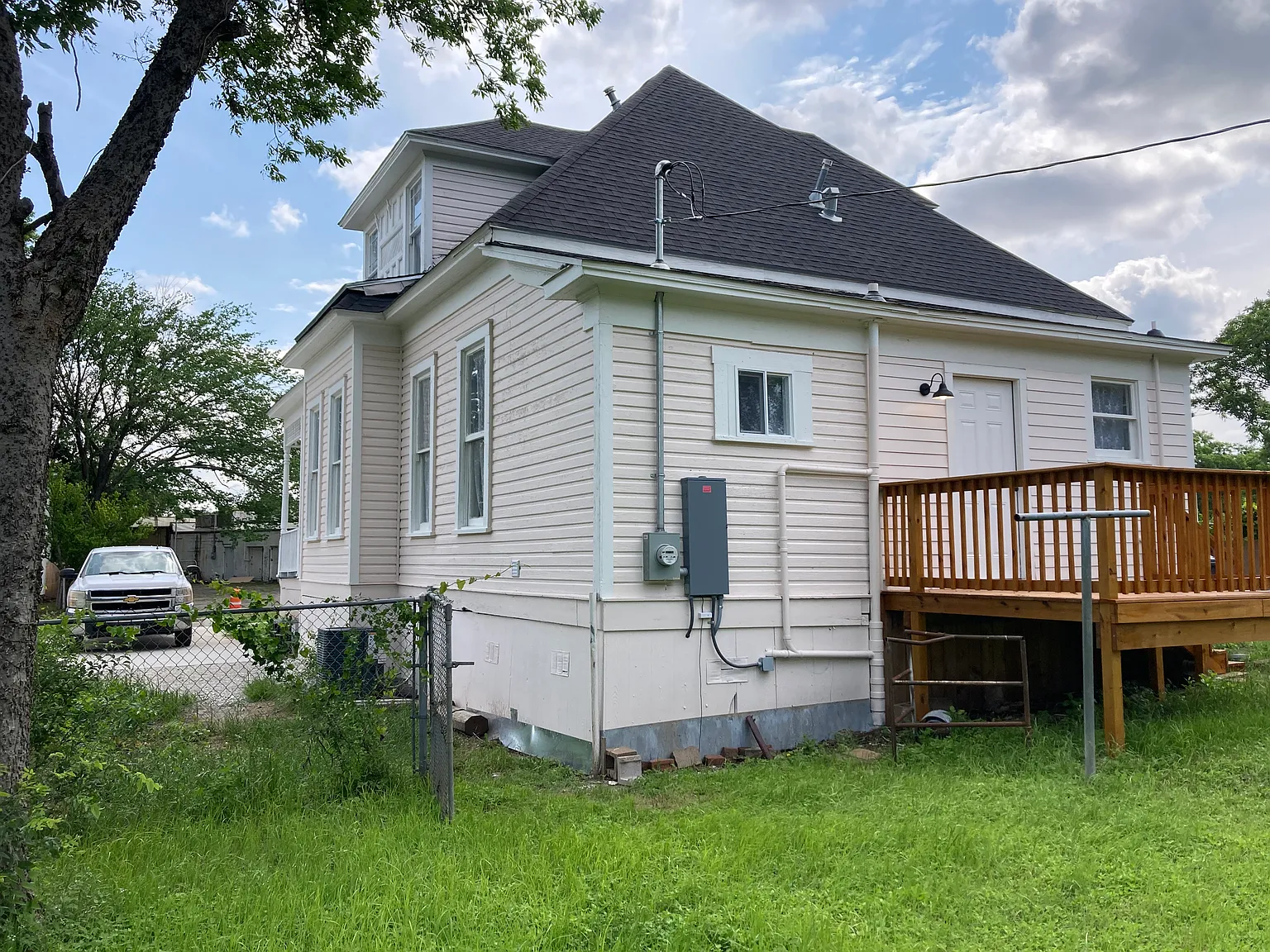 4 bed, 1790 sqft, $1,800 — Photo 3