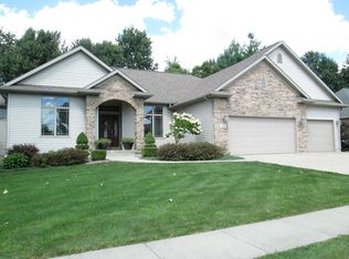 305 Juniper Ln, Plymouth, IN