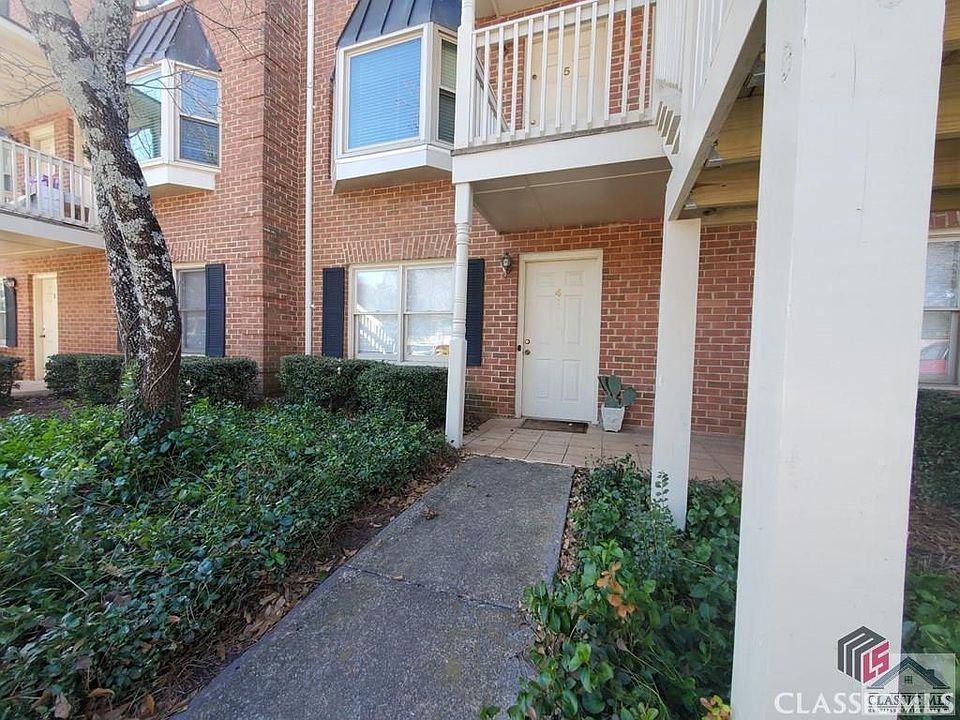 2nd image of 550 Dearing Street #4