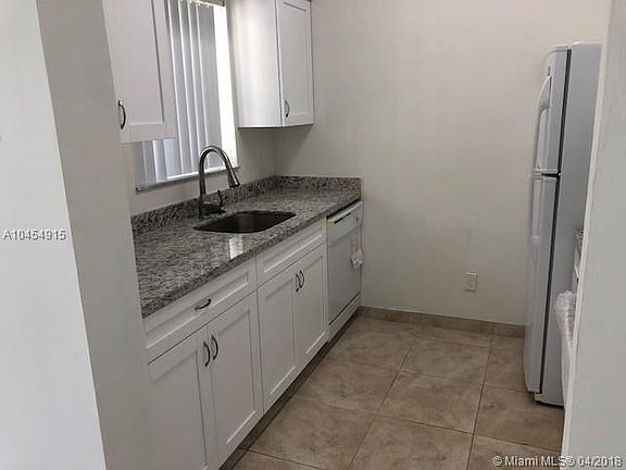 2nd image of 661 Cypress Lake Blvd #B20