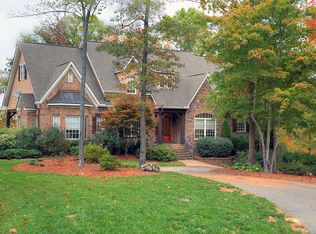 2030 Diamond Pointe Ln, York, SC 29745