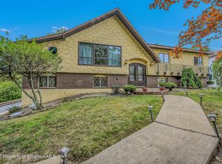 736 Oak St, Taylor, PA