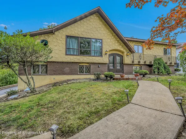 736 Oak St, Taylor, PA 18517