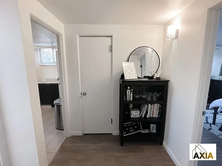755 N Birch St — Photo 4